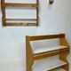 Duo d'étagères vaisselier de Charlotte Perriand