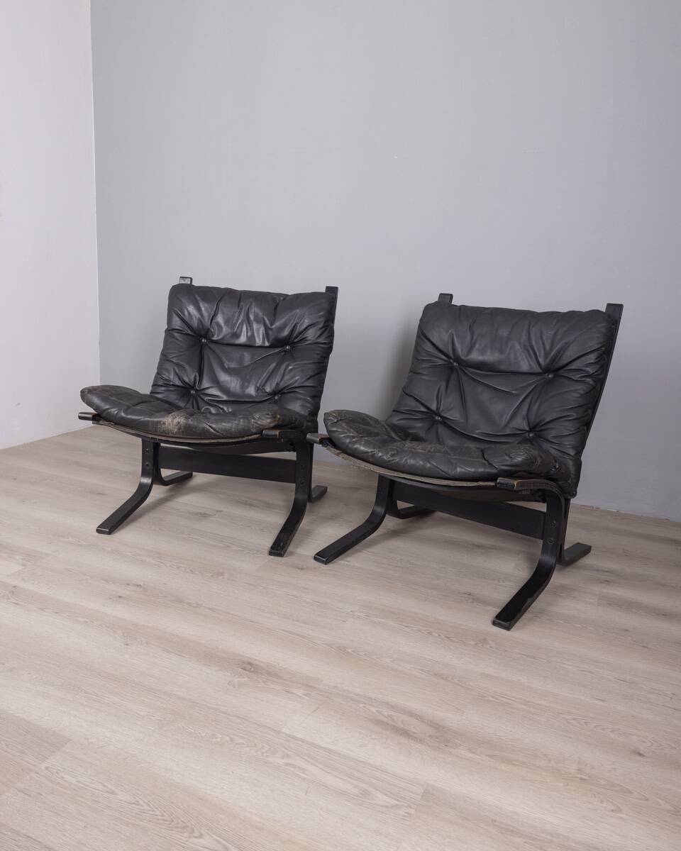 Pair of vintage leather armchairs from the 1970s, "Siesta", designed by I.