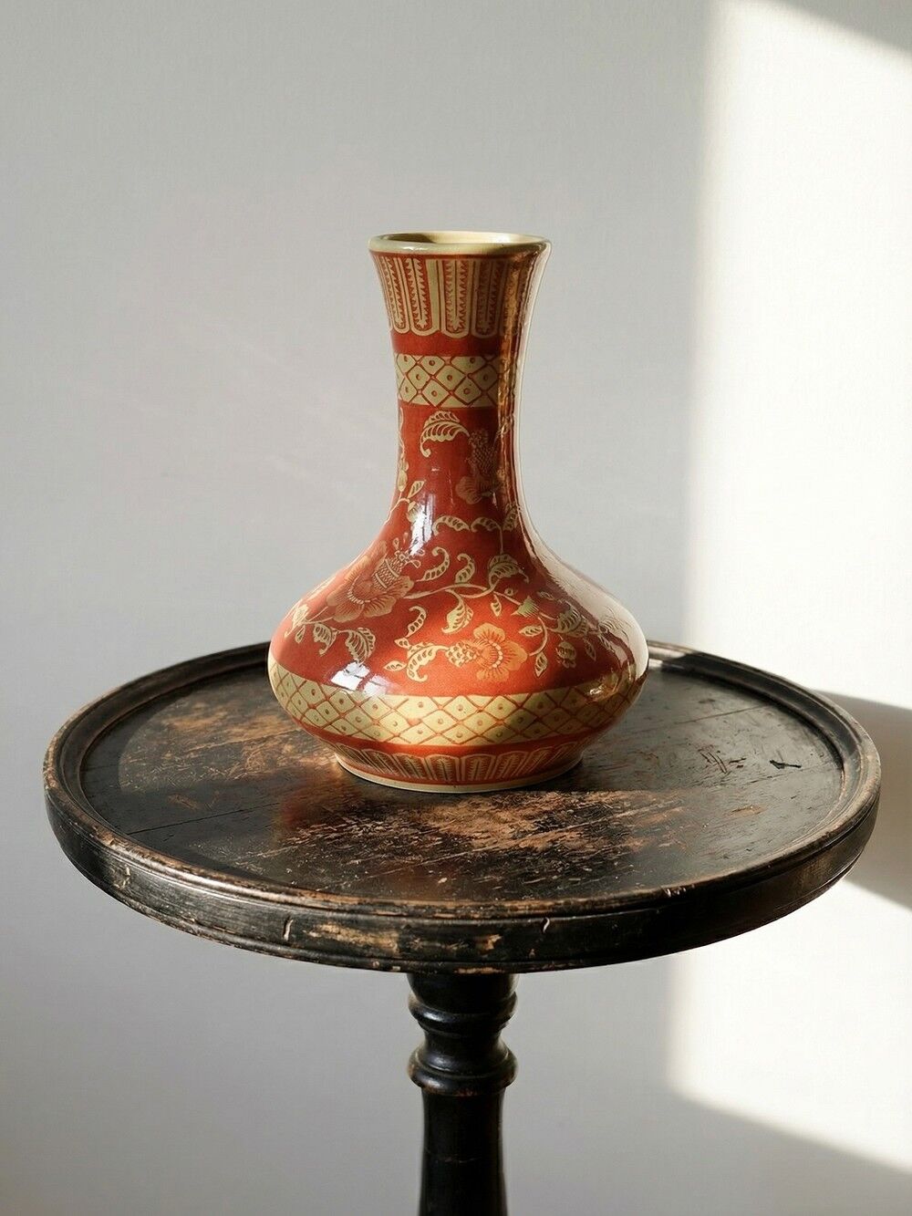 Vase Chinois XXe céramique peinte main teinte inhabituelle rouge