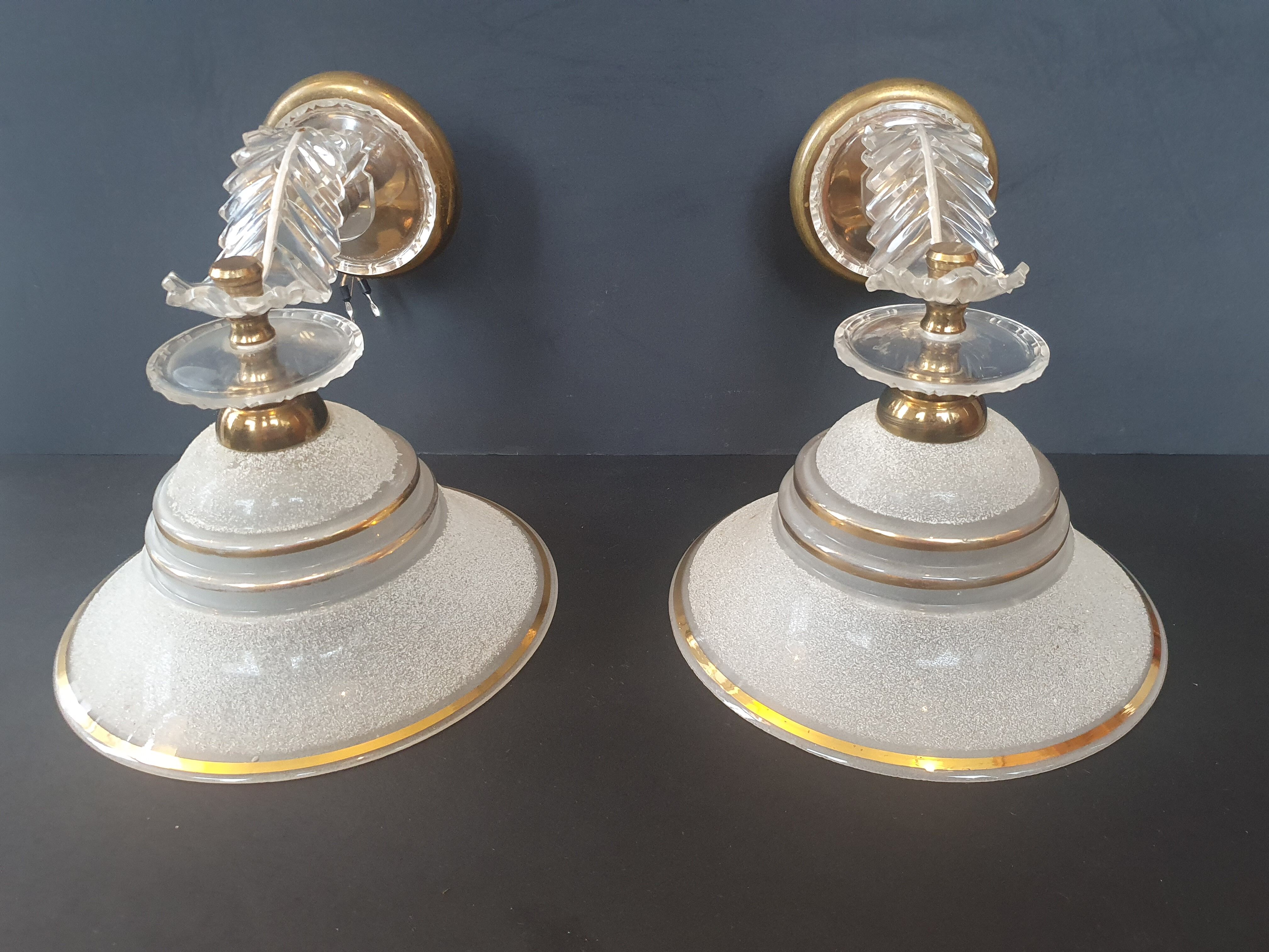 Paire d'appliques vintage en verre sablé et doré