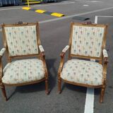 Paire de fauteuils anciens style louis xvi