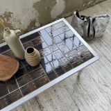 Table basse chrome et carrelage années 50