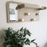 Coat holder
