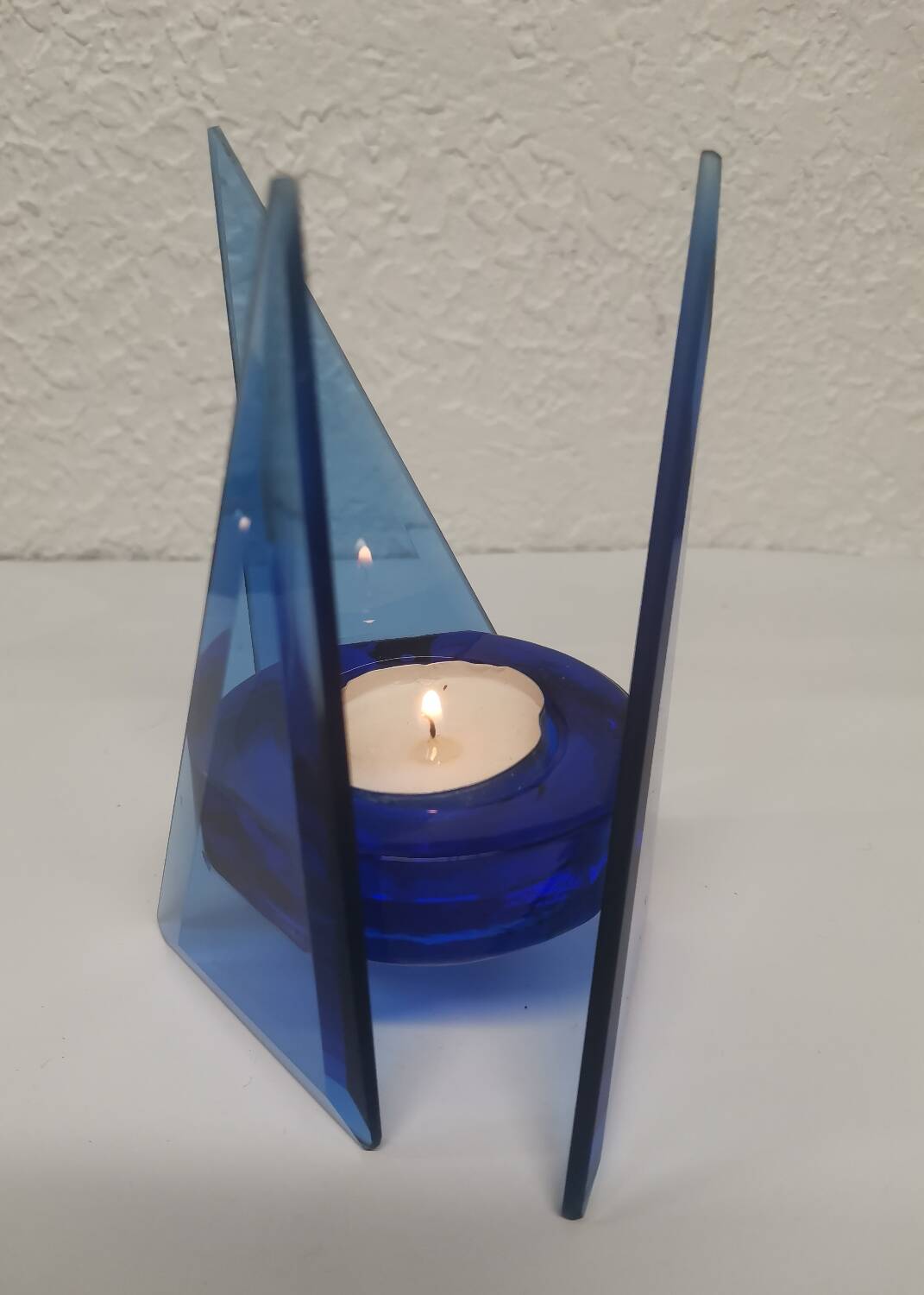 Tealight holder
