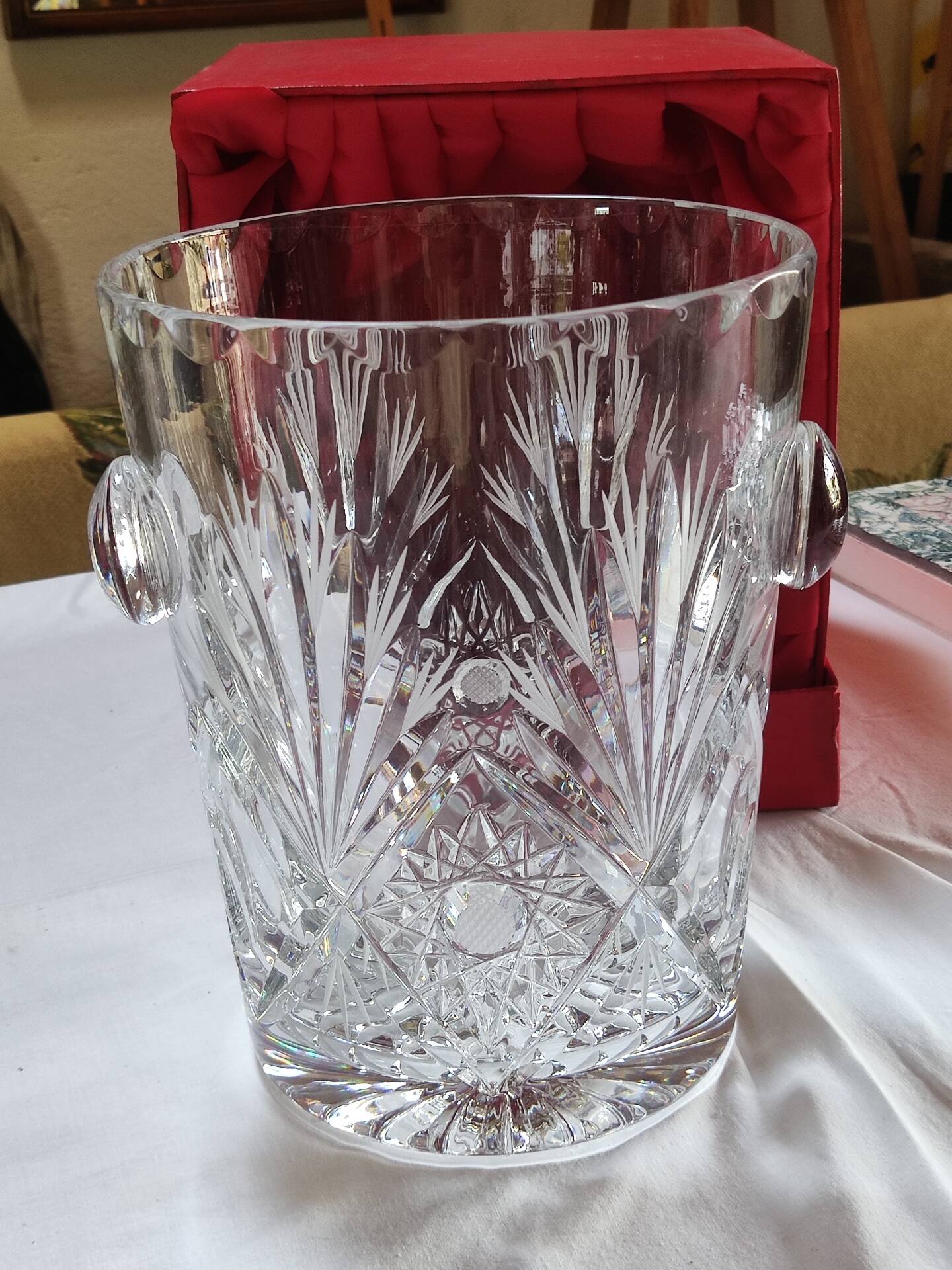 Seau à champagne en cristal taillé