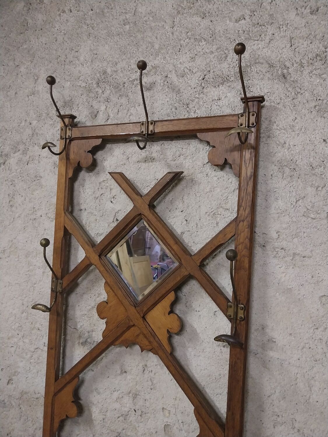 Wooden entrance cloakroom