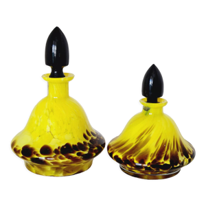 2 flacons art déco en verre jaune