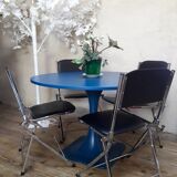 Table ronde piétement d'Étienne Fermigier 1970