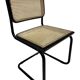 Chaise design Cesca modèle B32 en noir - structure noire