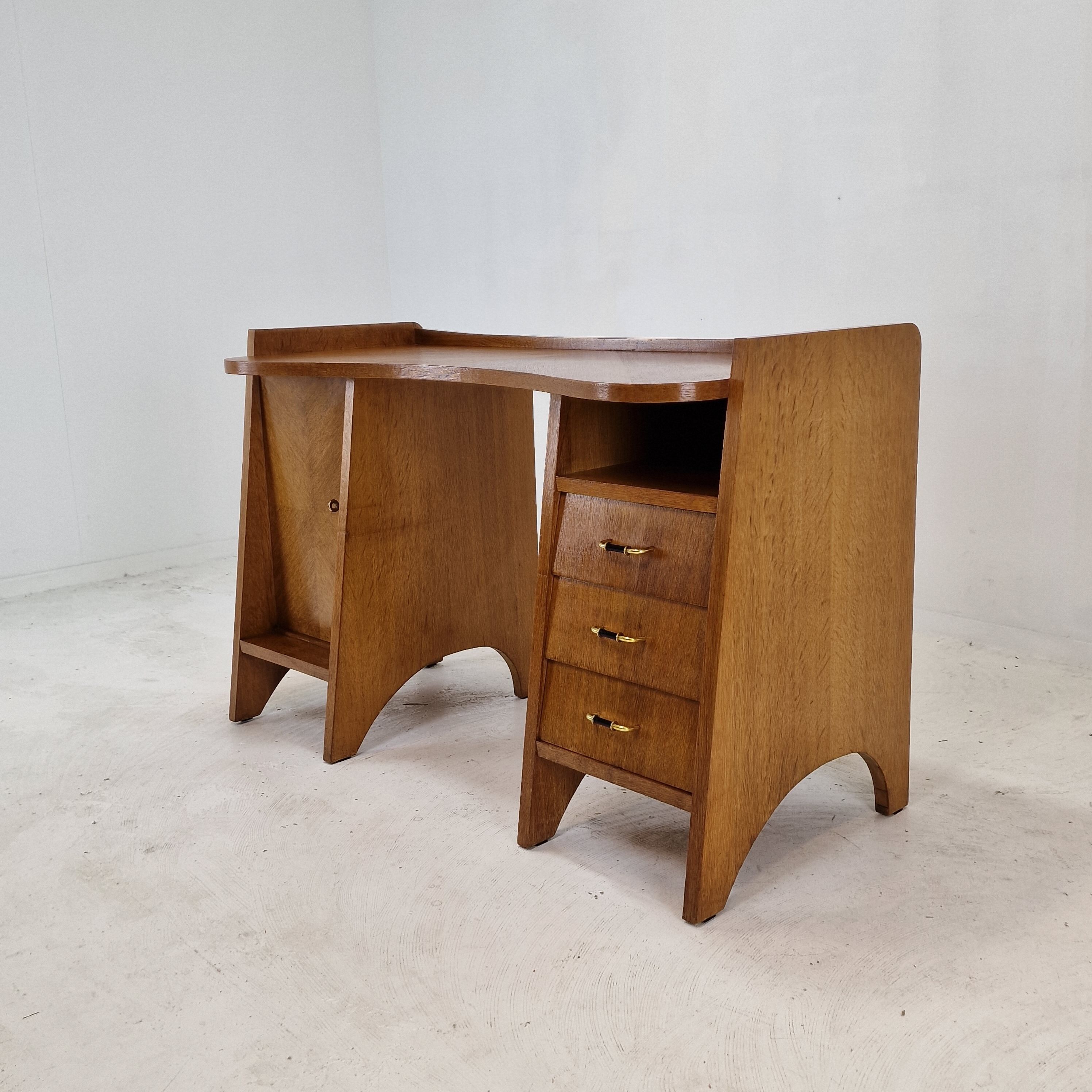 Italian Oak Writing Desk, 1960s