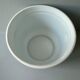 Cache pot en porcelaine blanche