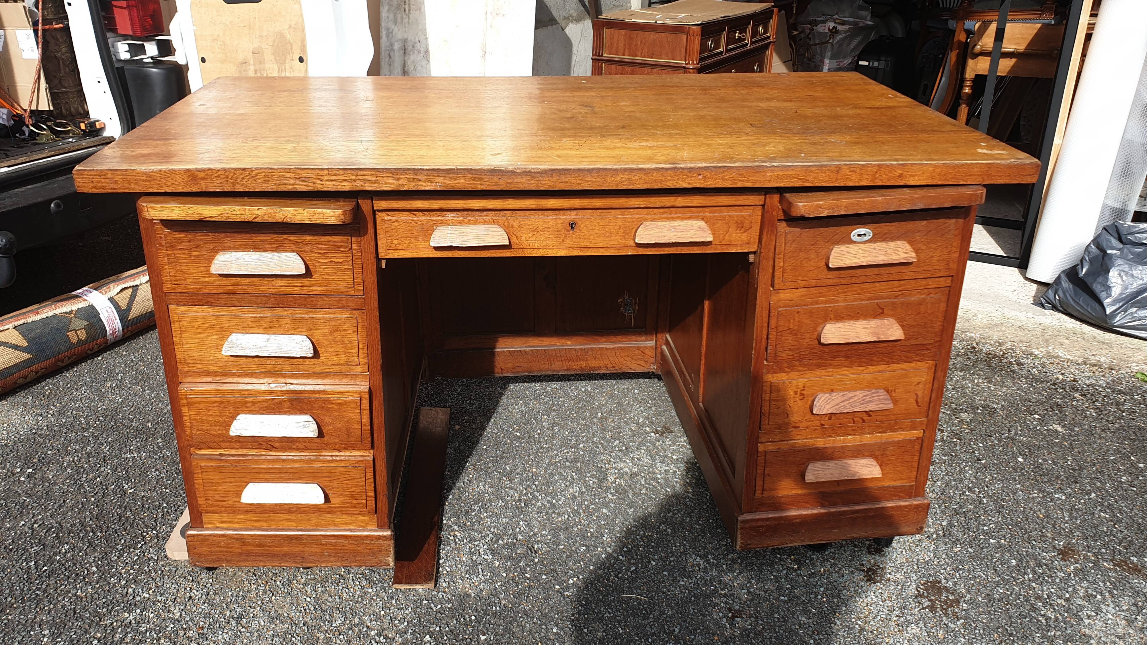 Administrative office 40/50s