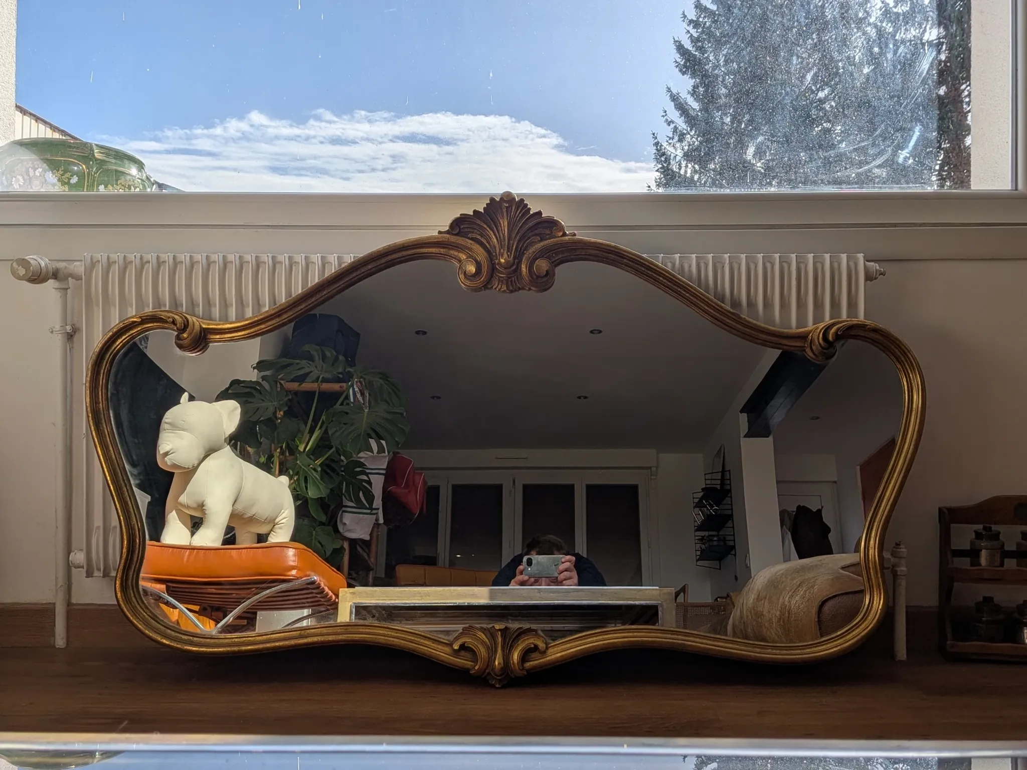 Large golden mirror in vintage Louis XV rocaille style, 144 cm