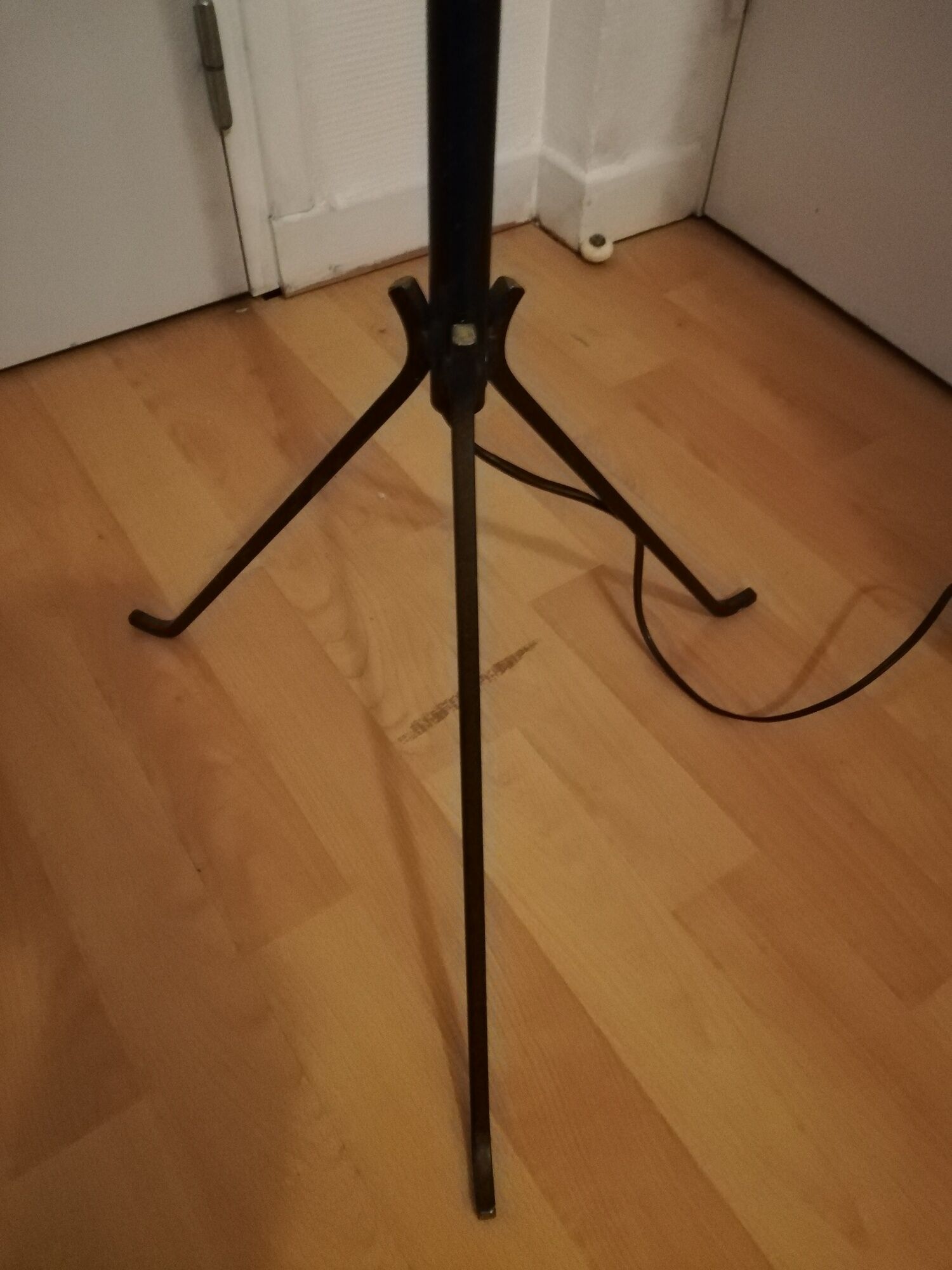 Tripod floor lamp 50/60