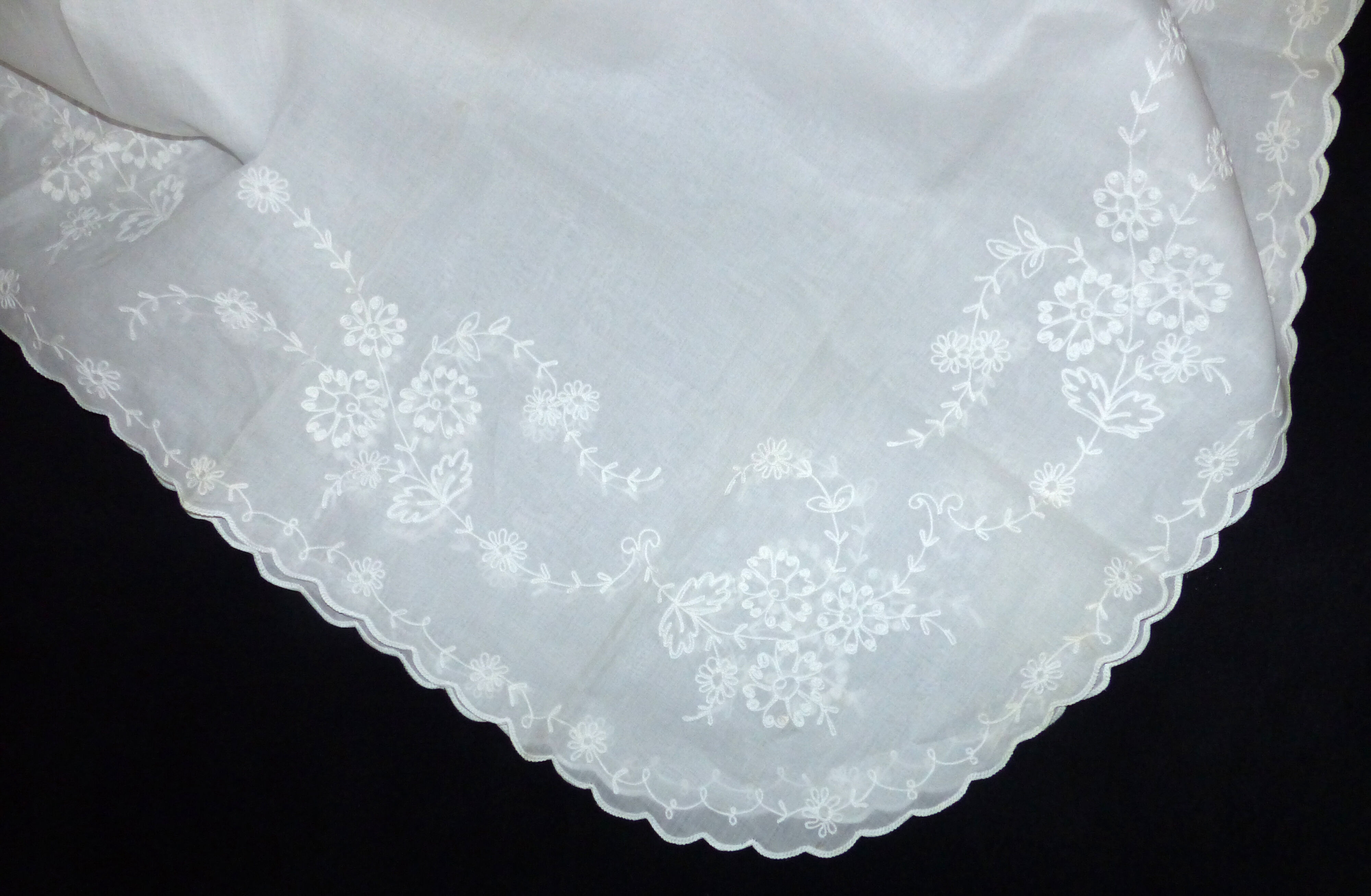 Une nappe et 7 serviettes