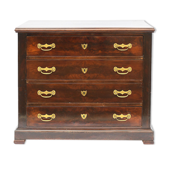 Mahogany chest of drawers