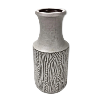 Dieter Peter's white reptile vase