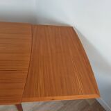 Scandinavian 60' extending table