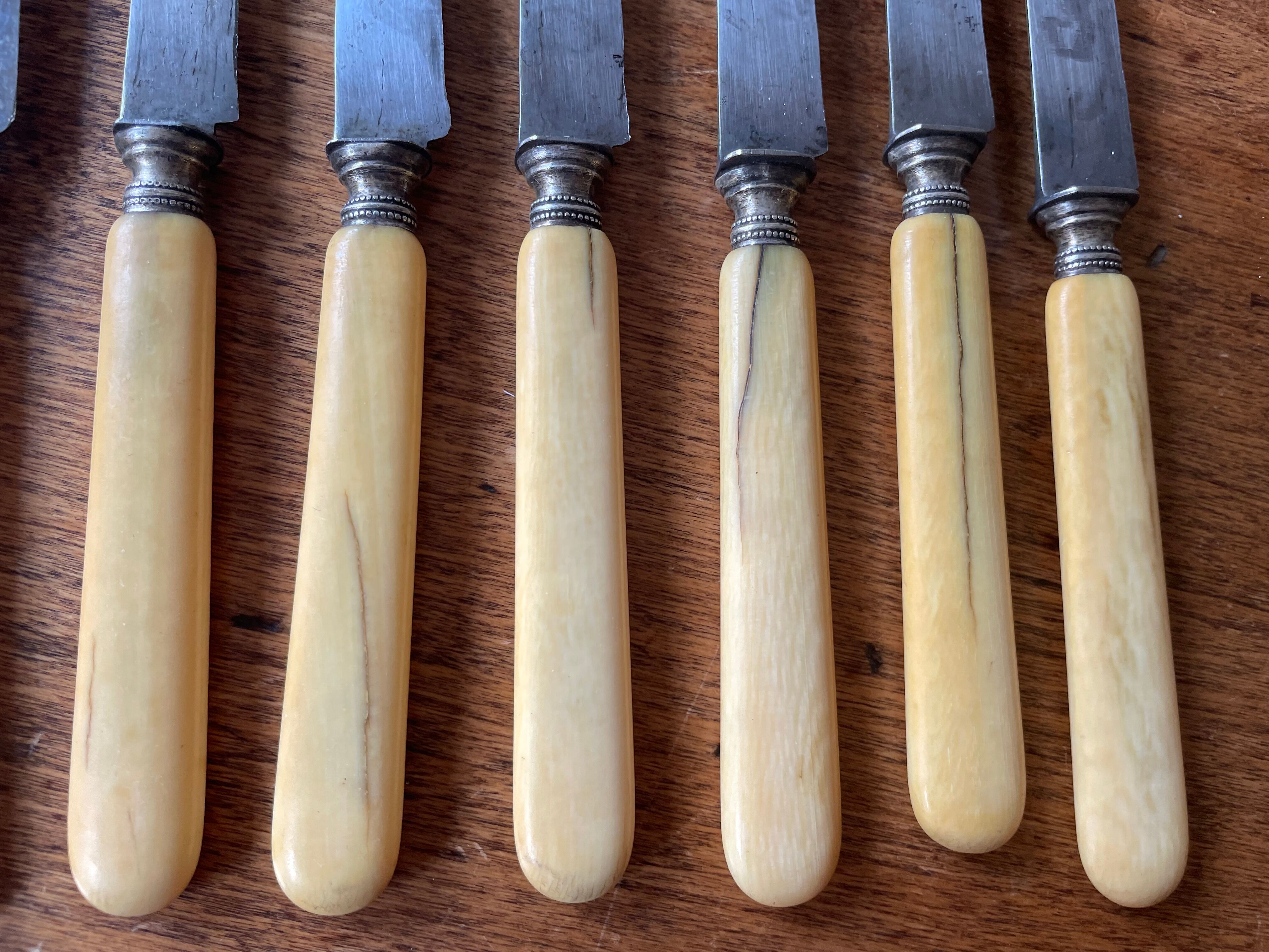 16 antique knives, horn handles