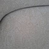 "Crapaud" bench in the richly decorated Napoleon III style.