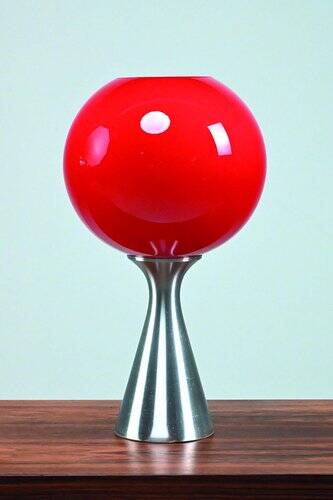 Grande lampe de table de l'ère spatiale avec abat-jour en verre d'Erco