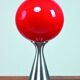 Grande lampe de table de l'ère spatiale avec abat-jour en verre d'Erco