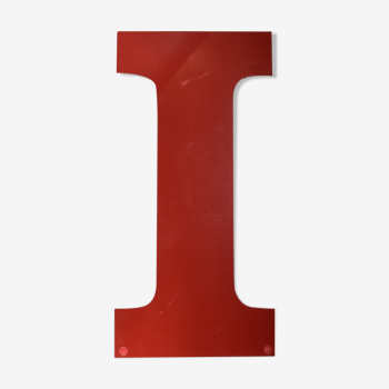 Lettre industrielle "I" en métal rouge