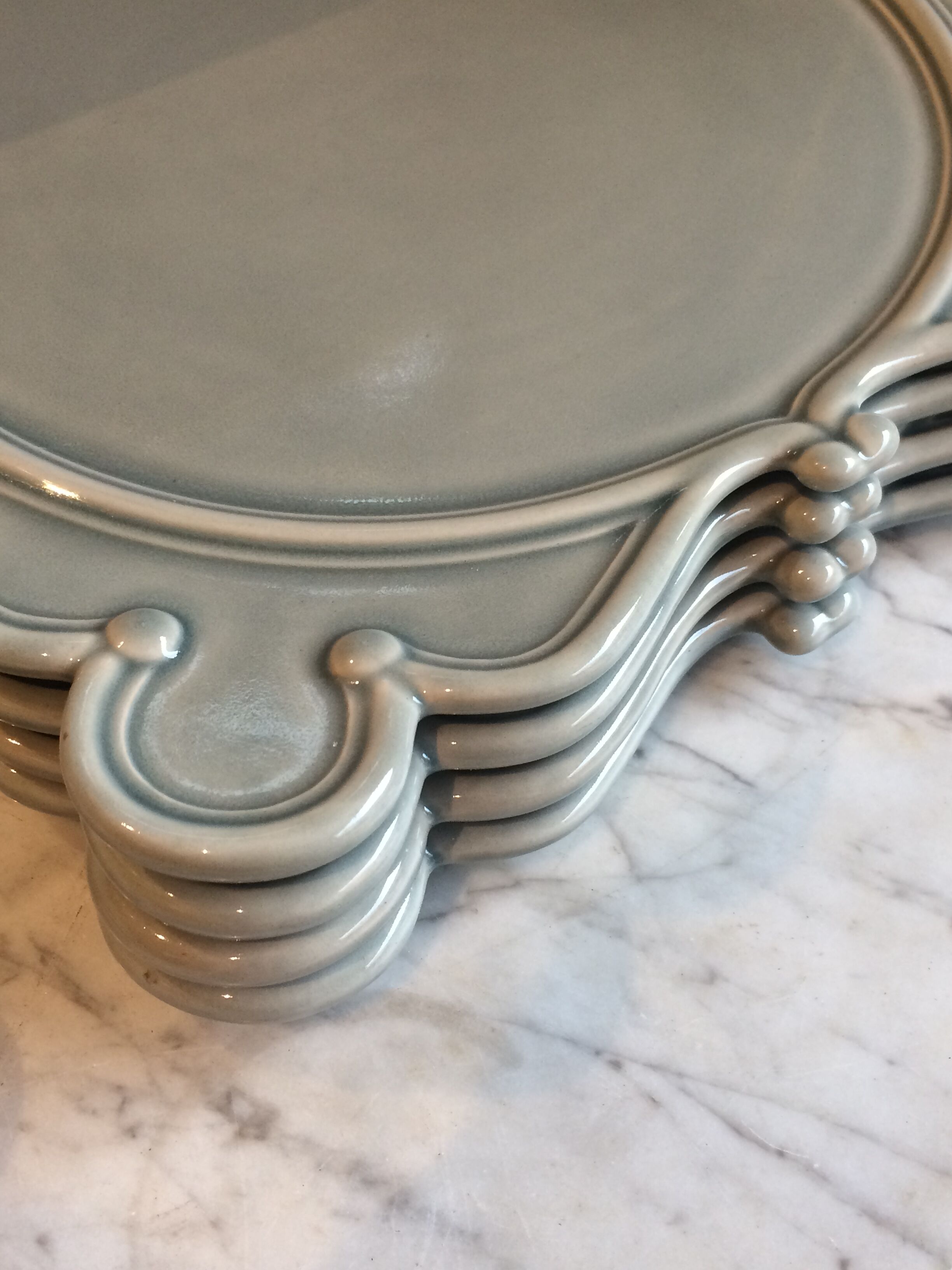 7 square plates in grey blue ceramic