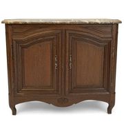 Oak hunting buffet in Louis XIV style, 18th century, with a marble top.