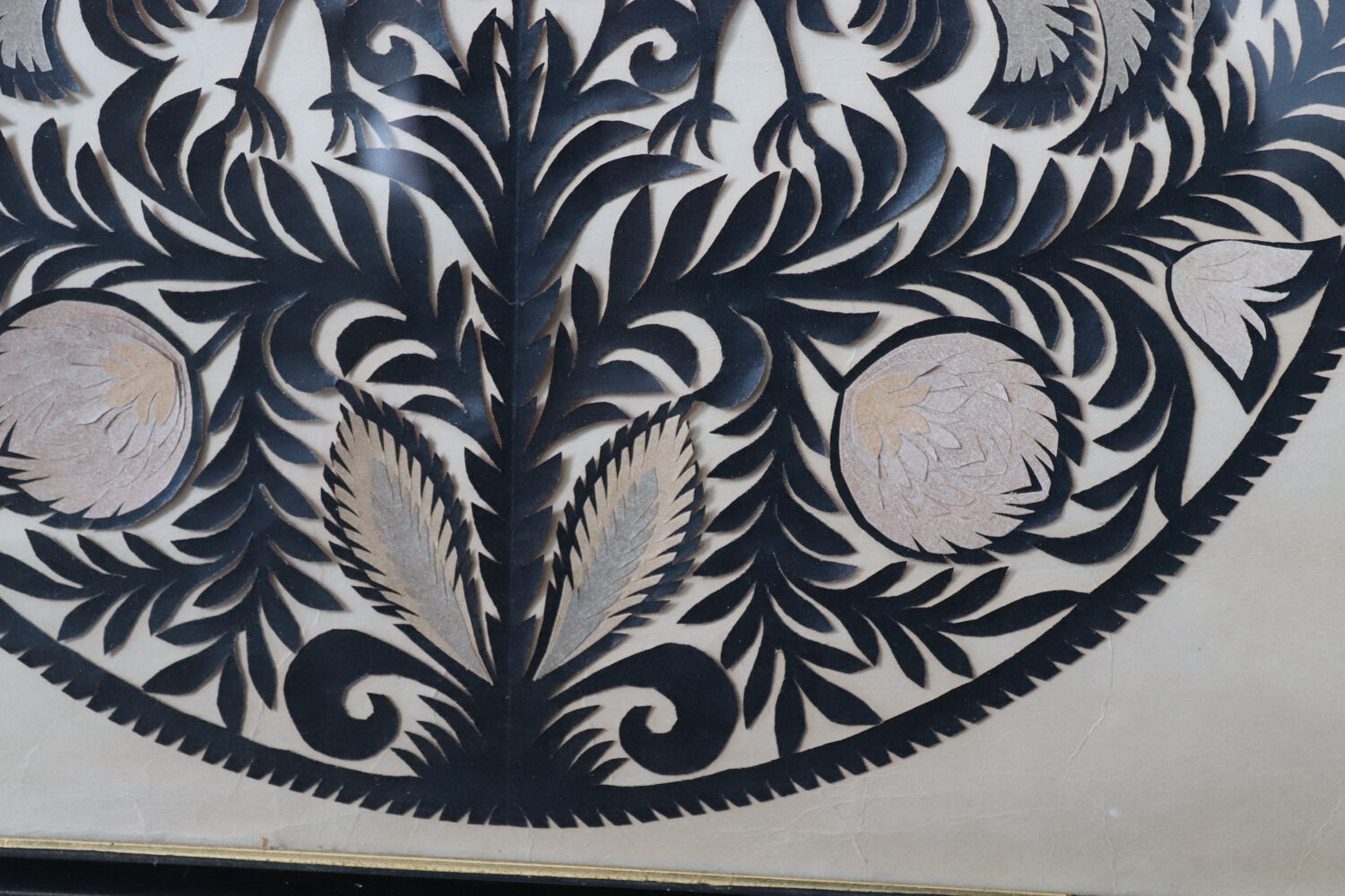 Decorative frame with roosters – vintage Polish découpage