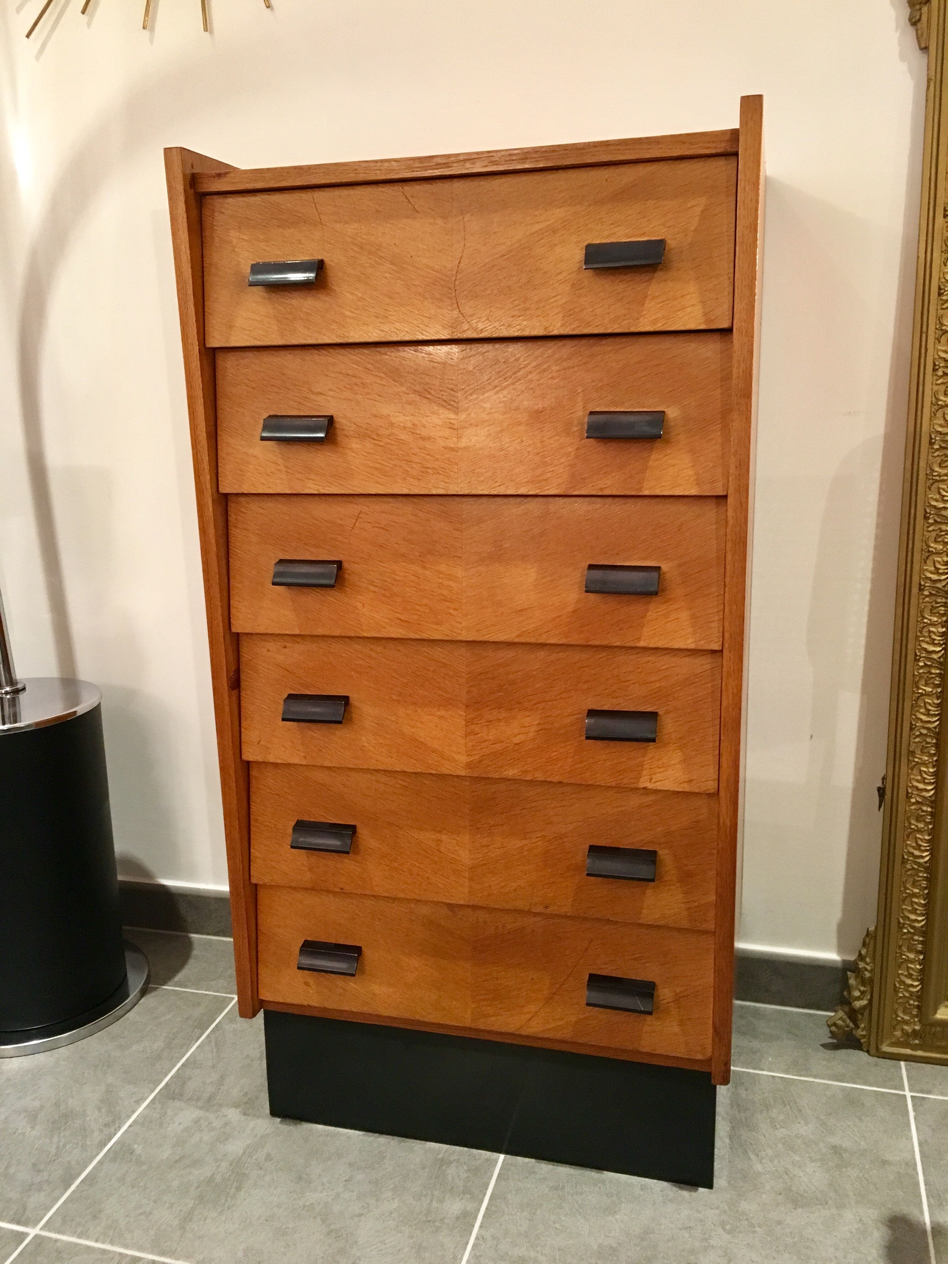 Vintage dresser