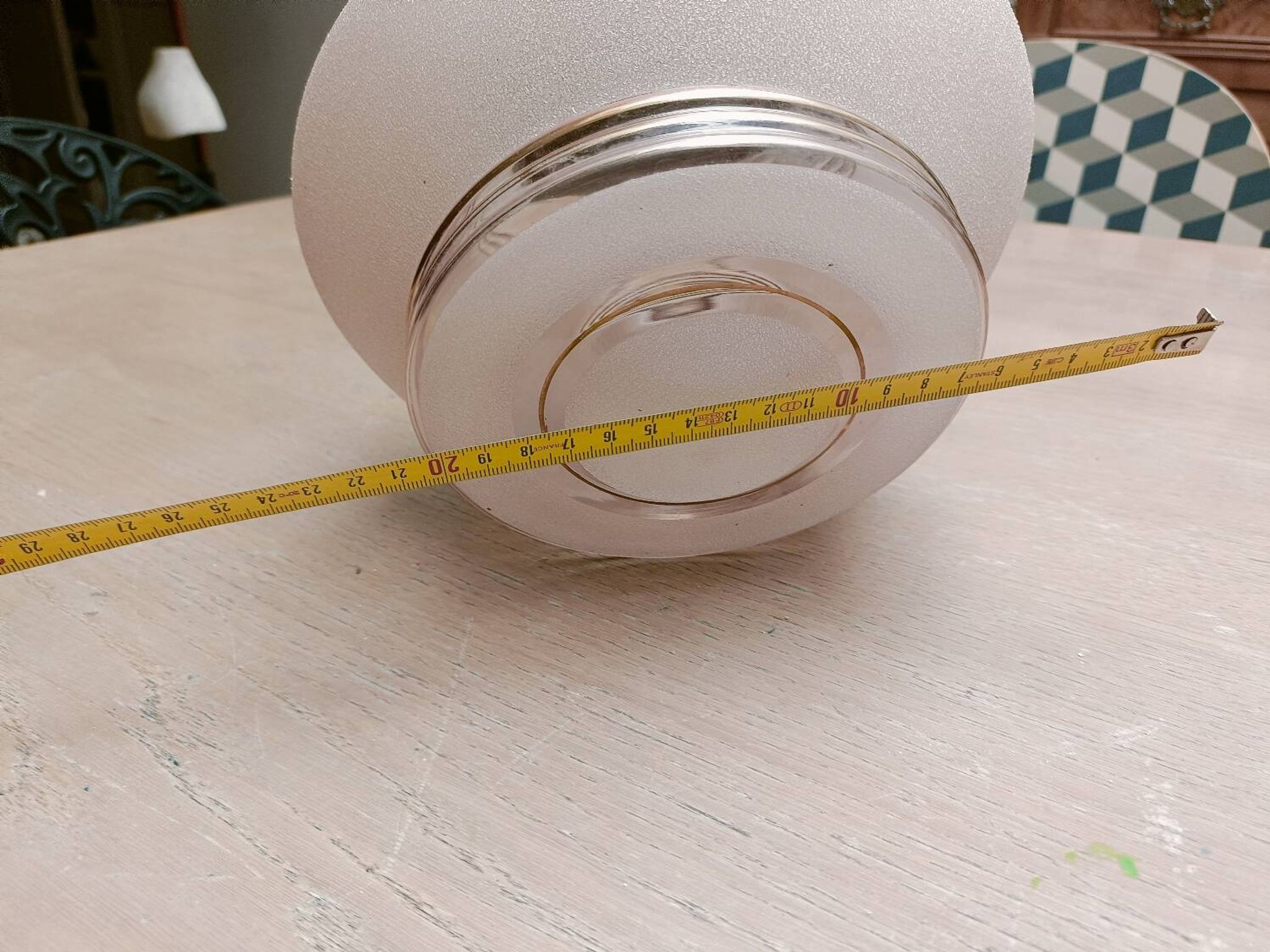 Lustre, plafonnier en verre givré