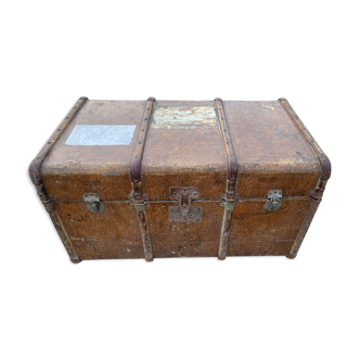 1900 wooden travel trunk handles leather