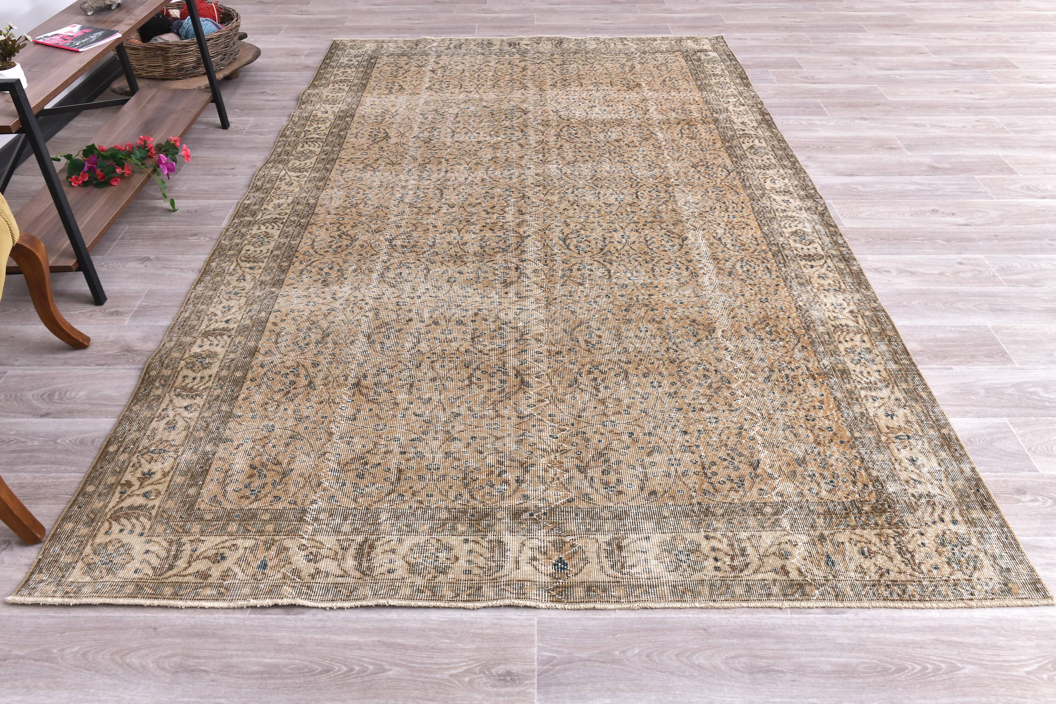 200x300 cm Beige vintage  carpet,  floral design wool and cotton carpet.
