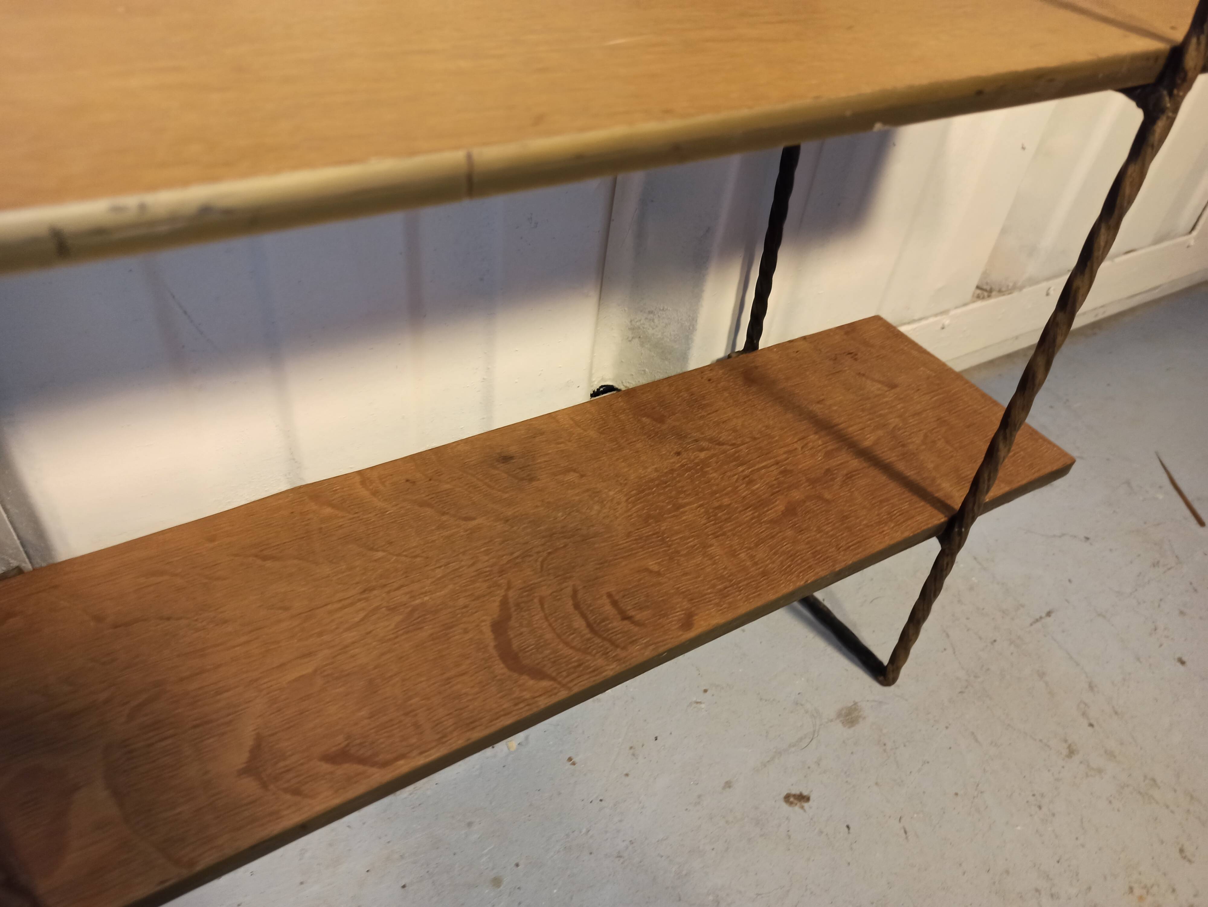 Shelf string iron and wood 3 trays