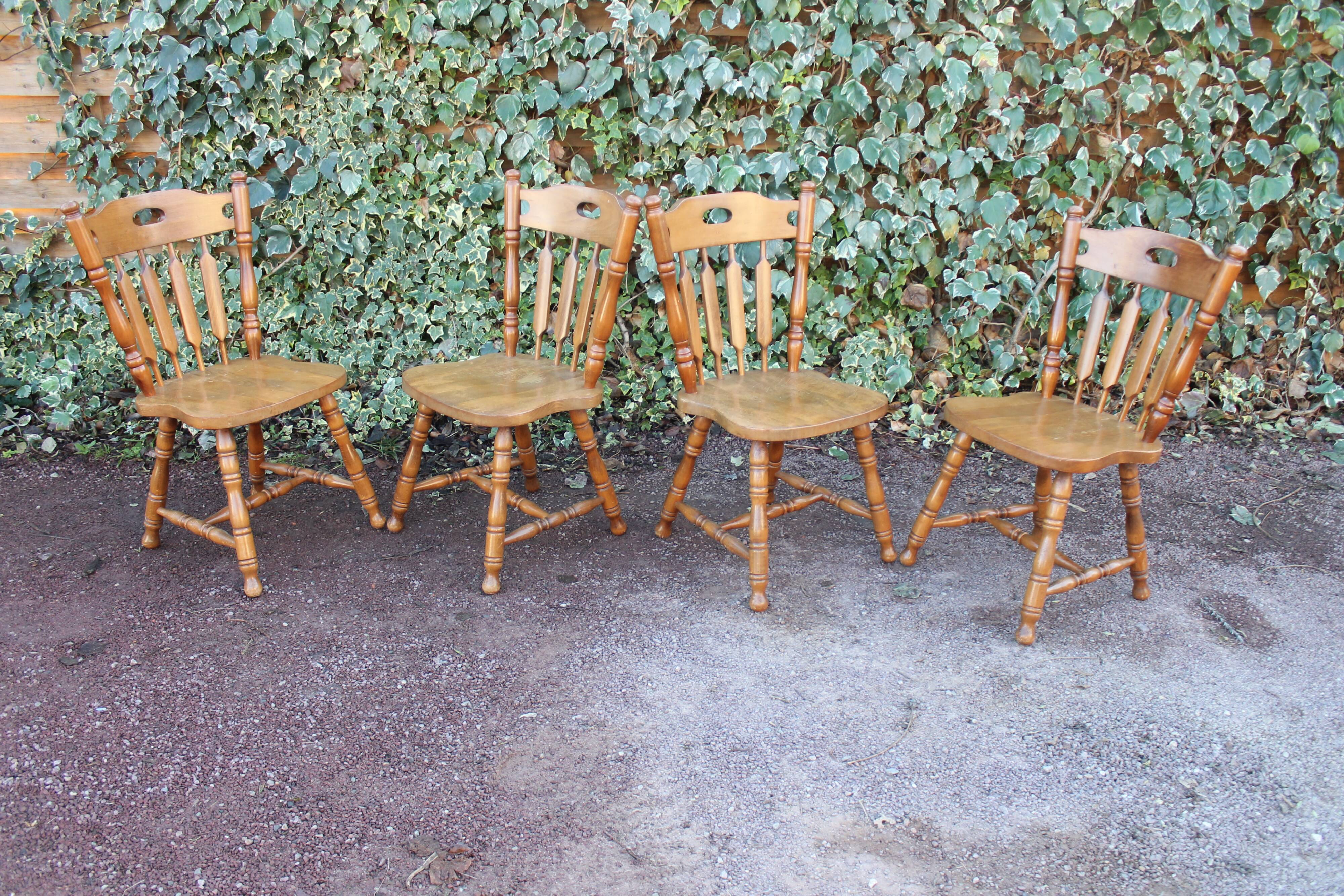 Lot of 4 western chairs