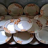 Suite de 21 assiettes au pochoir