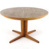 Bernhard Pedersen and Son oak round 2x extendable dining table 'Bogvad'