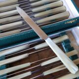 Box of 24 knives