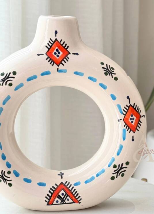Handcrafted vase Tafoukt Amazigh Ameqrane