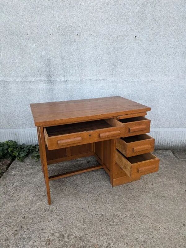 Bureau adulte