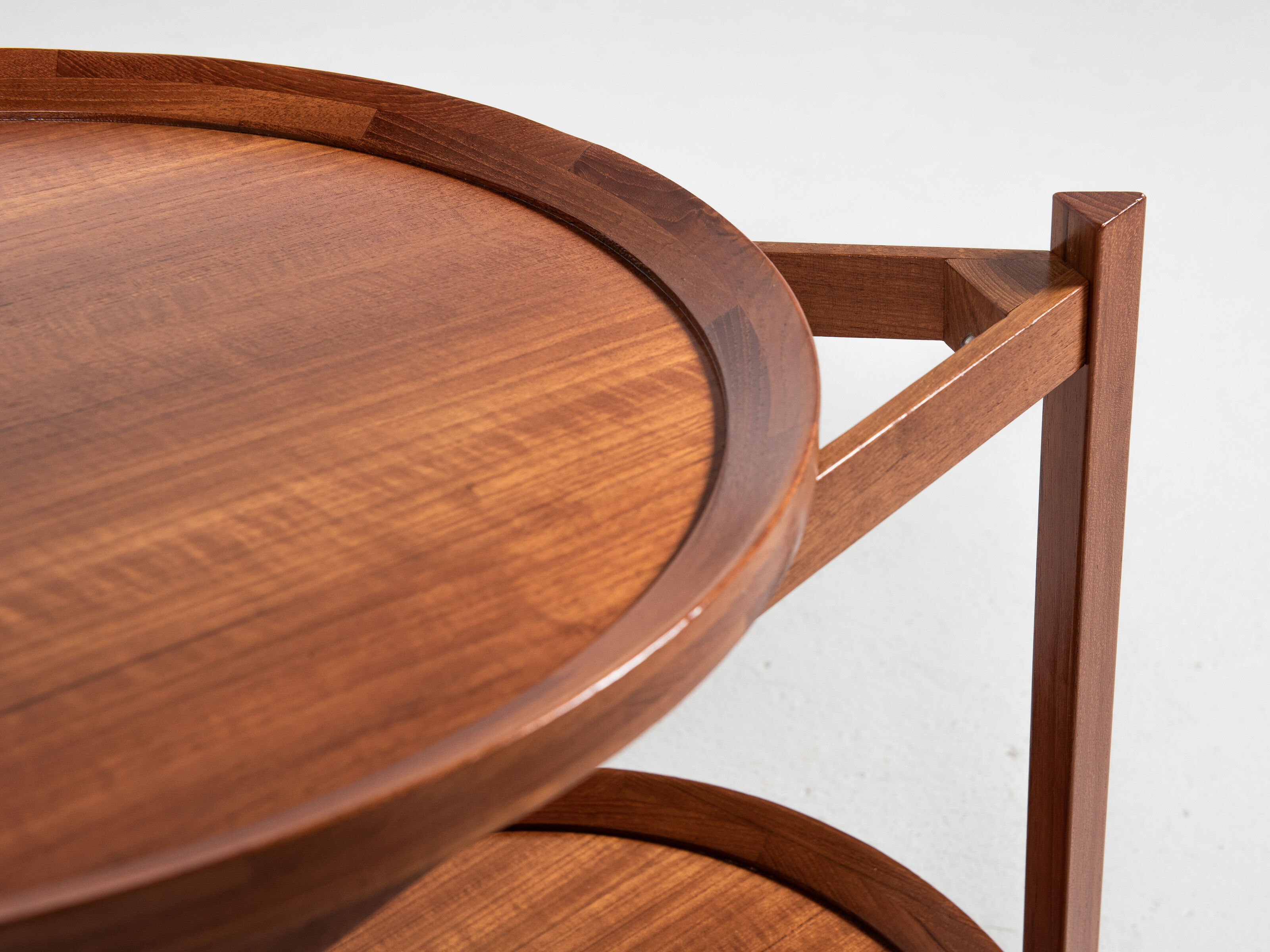Midcentury danish trolley with 2 serving trays in teak 1960s