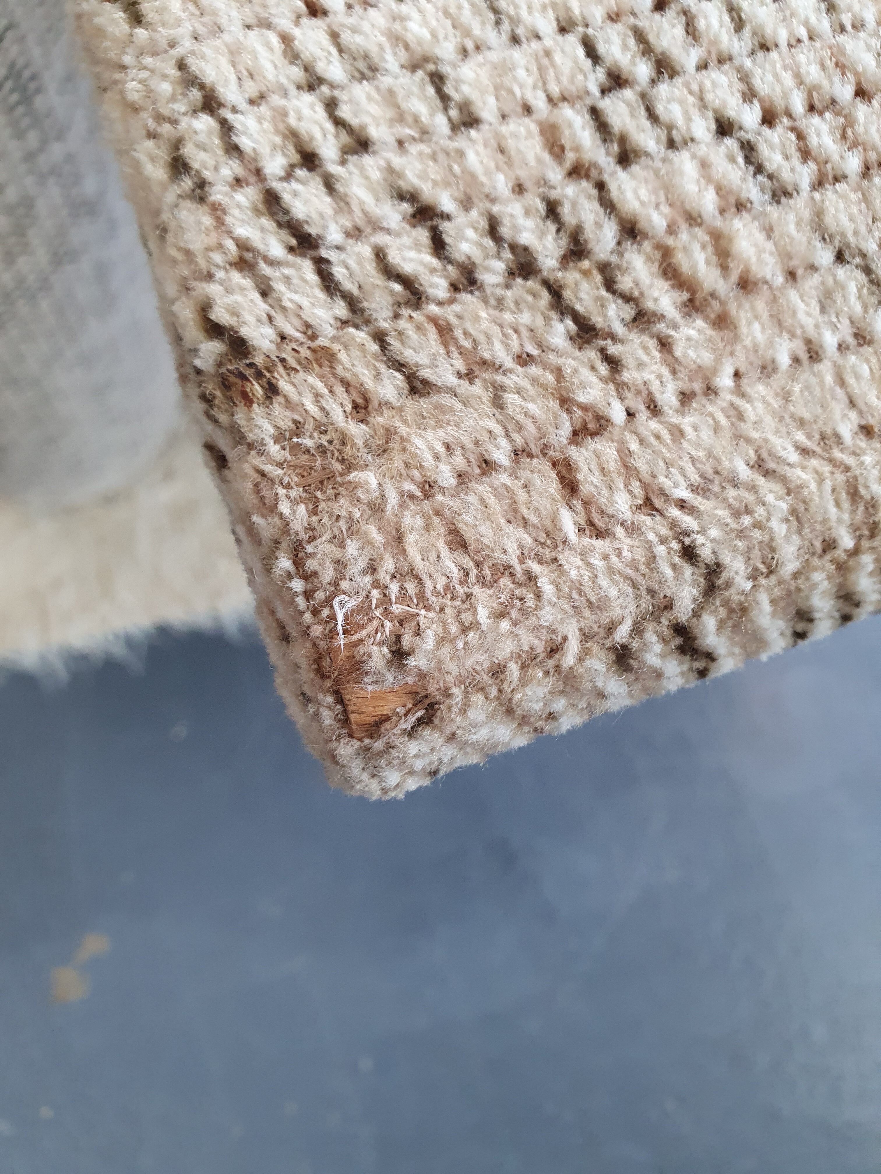 Vintage velvet armchair armrests fins