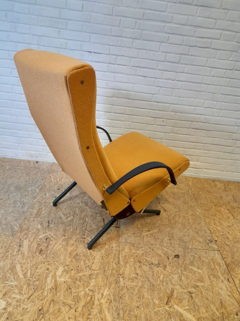 Tecno P 40 lounge chair