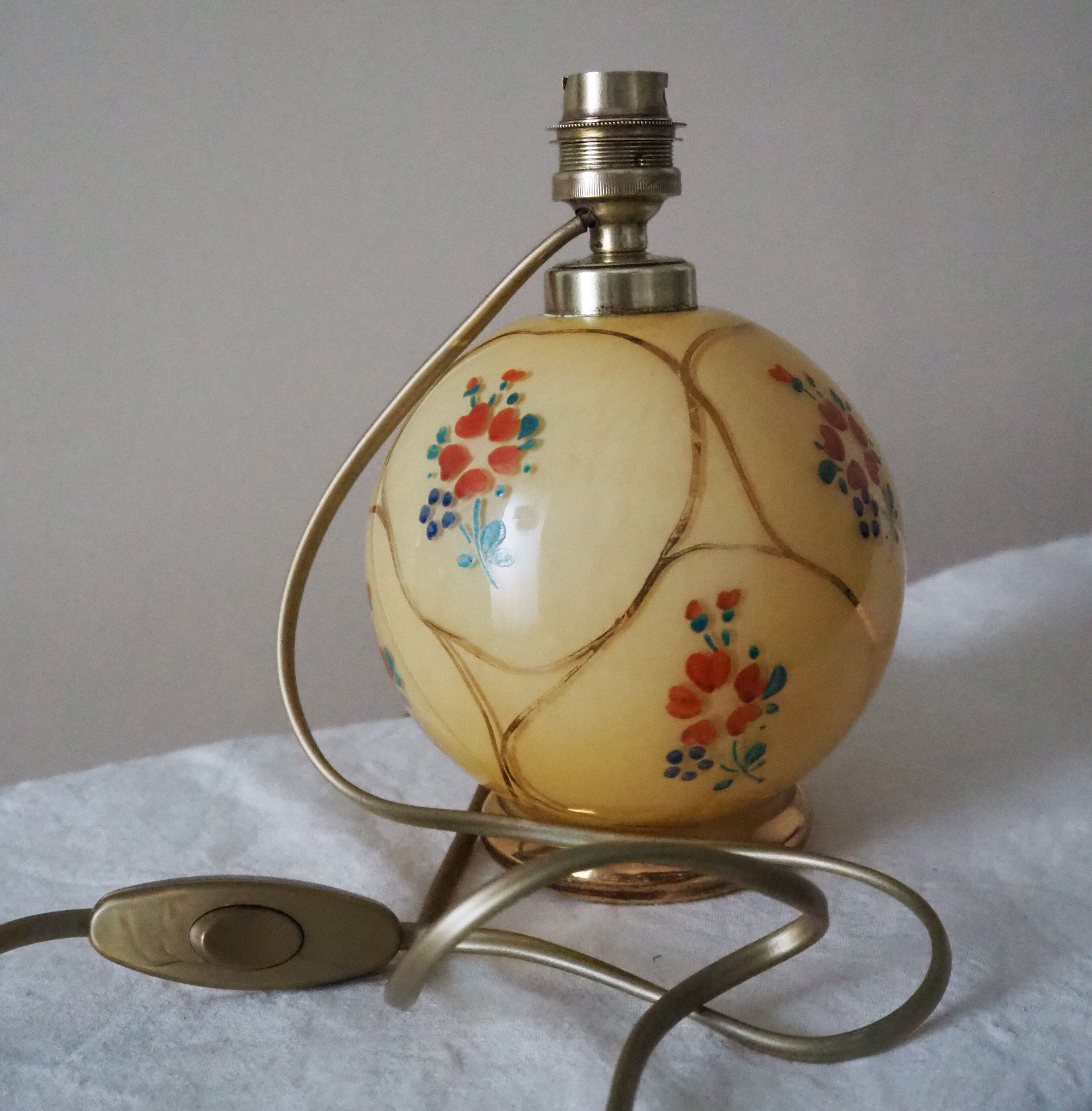 Old lamp foot ball to pose / table / bedside / side glass – floral print