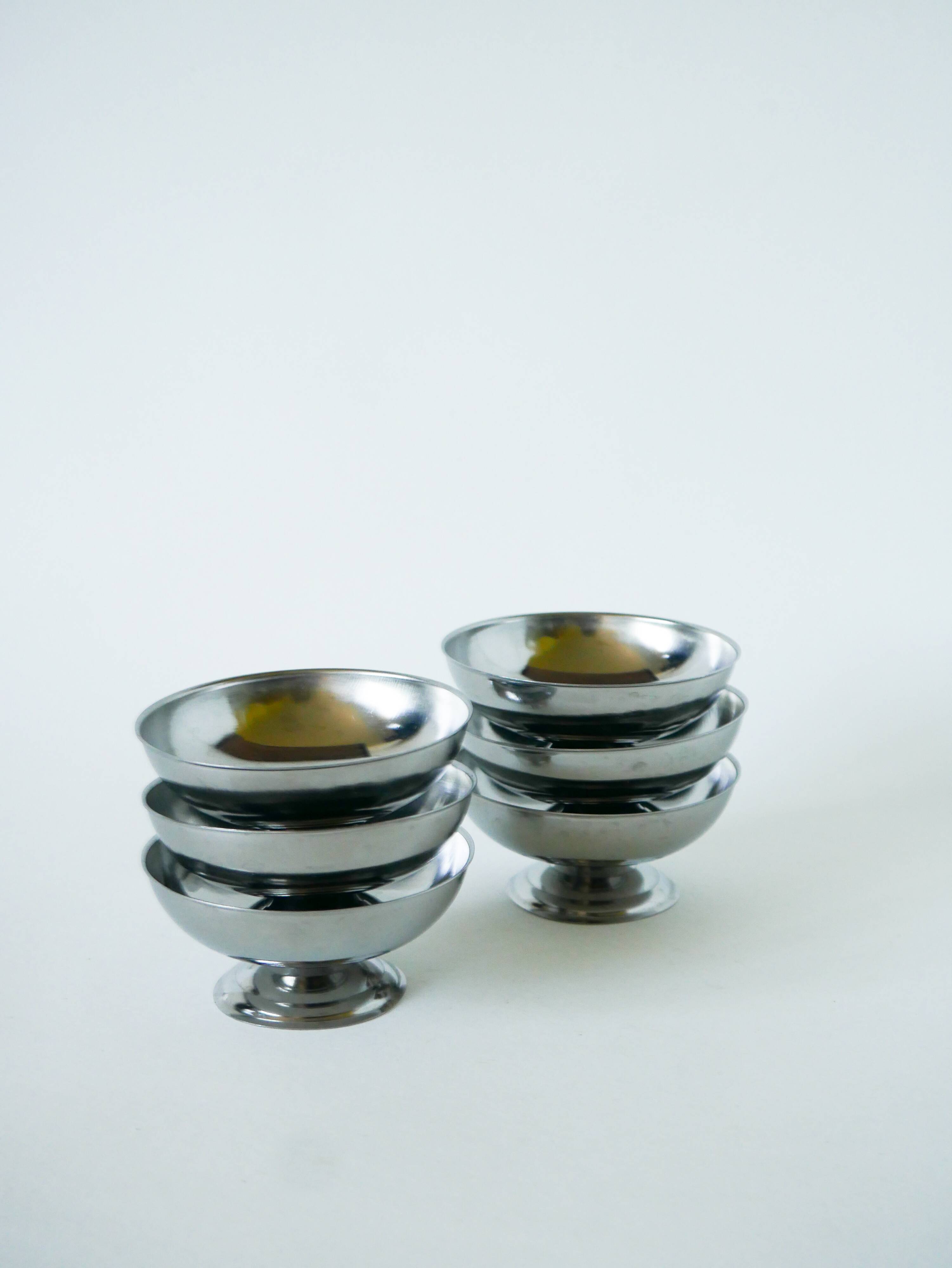 Set of 6 stainless steel ice cream bowls, wide base, Design, 1970 - 4.5 x 9 cm