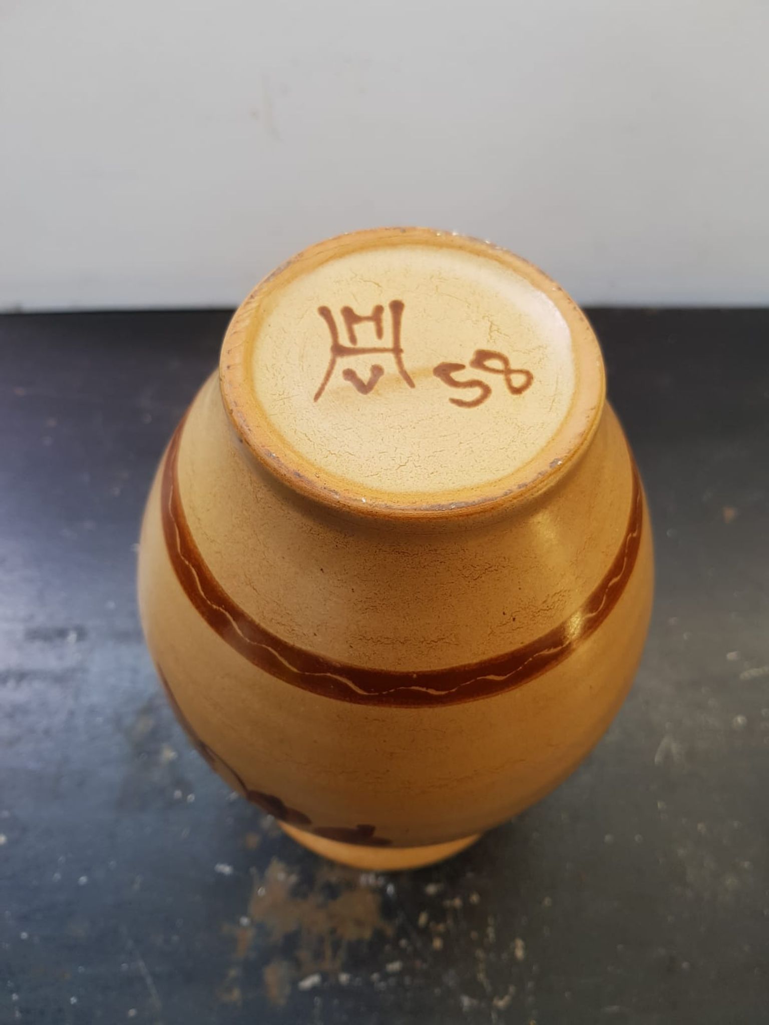 Vase céramique beige décor fleurs marron vintage