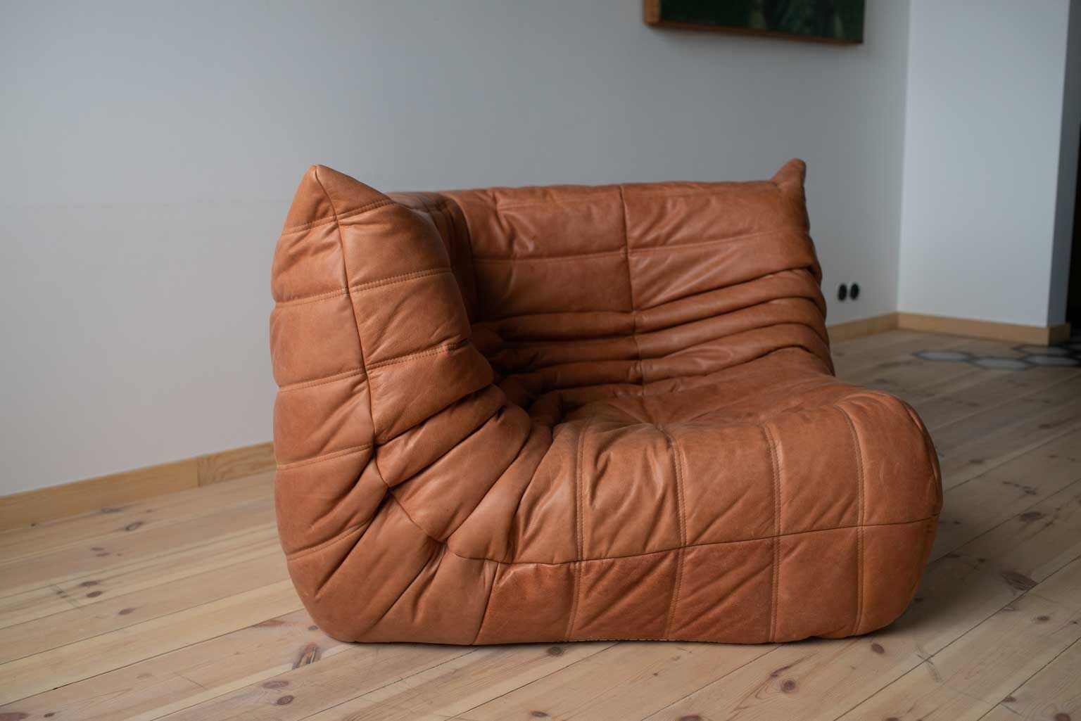 Togo corner armchair model designed by Michel Ducaroy 1973