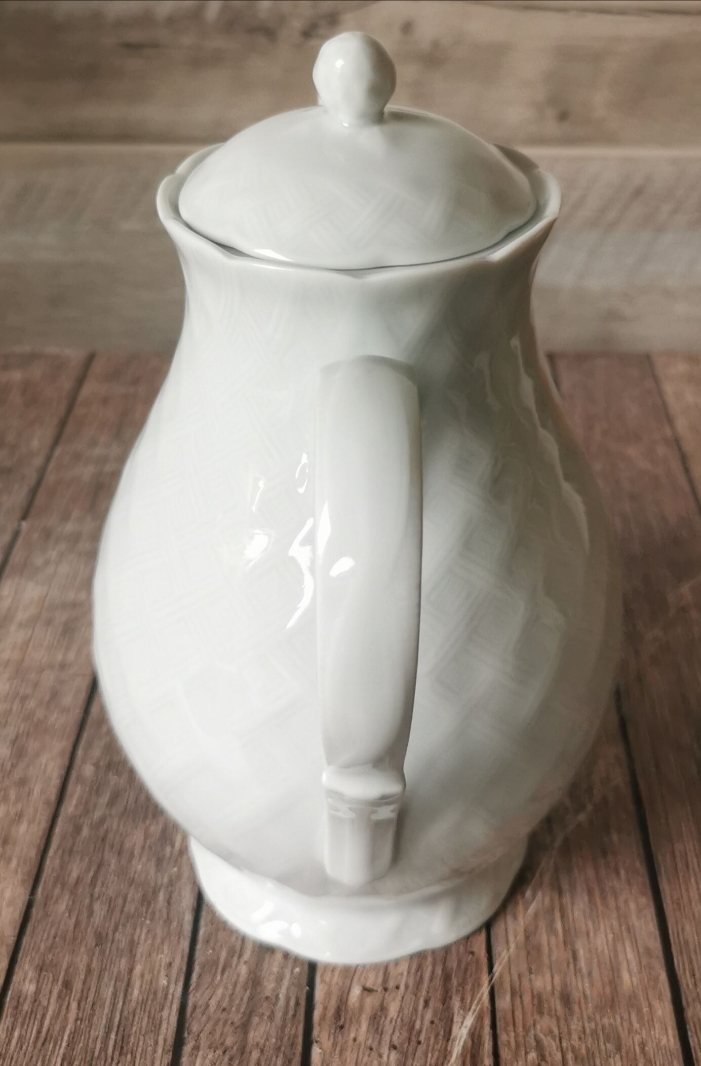 Porcelain teapot Bernardaud