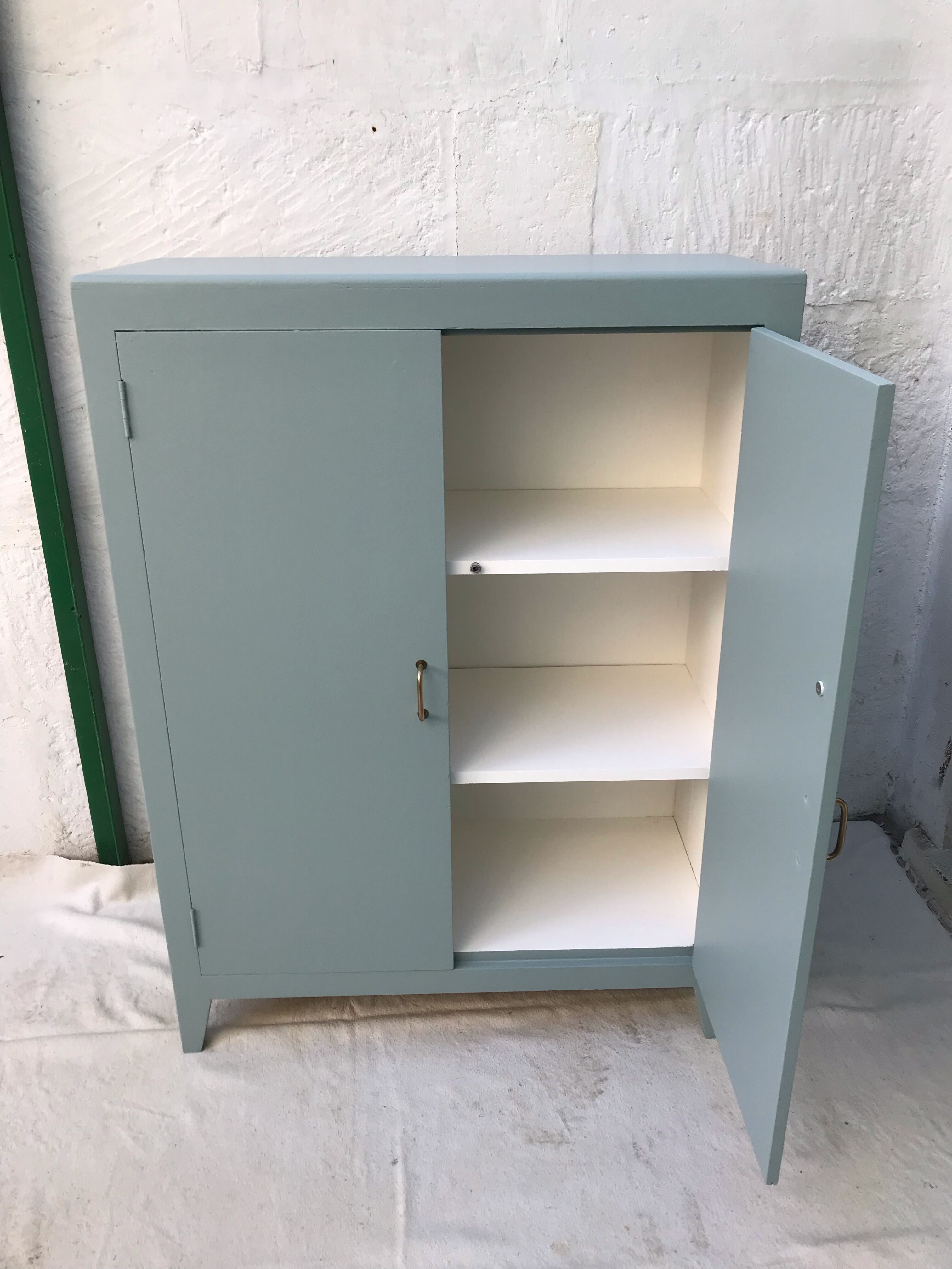 Buffet 2 doors year 50